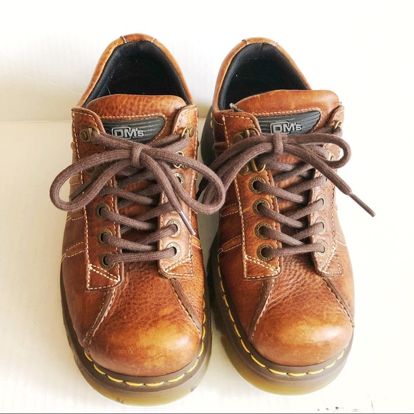 Dr Martens 9764 Tan Brown Grizzly Oxfords Sz 8 EUC - Picture 2 of 12